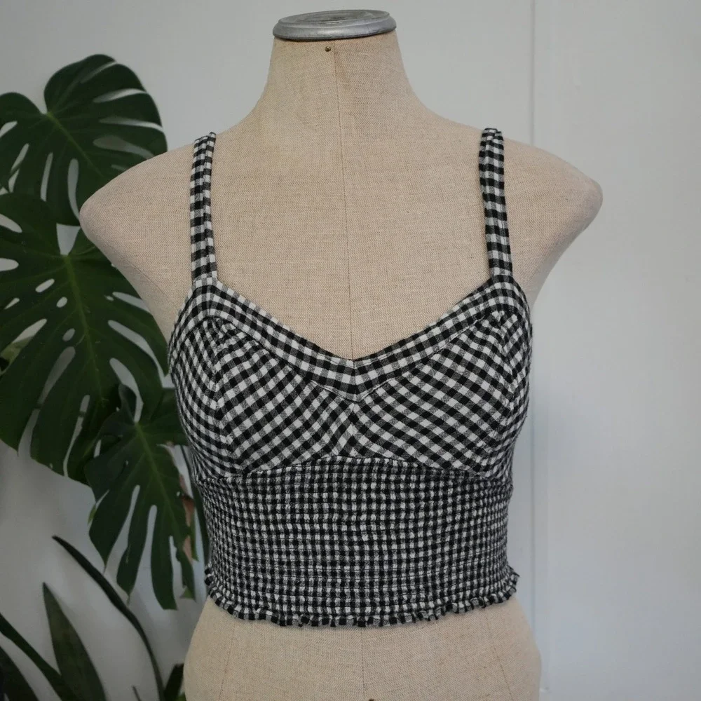 Free People Gingham Crop Top‎ Cottagecore M Black White Smocked V-Neck Cami Boho